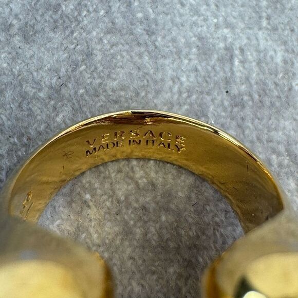 Versace Unisex Medusa Gold Rodeo Ring - Picture 8 of 10